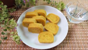 Japanese Rolled Omelet Tamagoyaki Using Shio Koji and sake