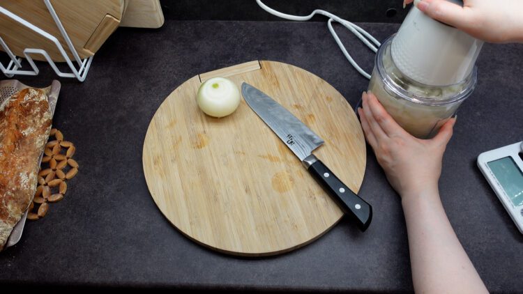 Chop up onion