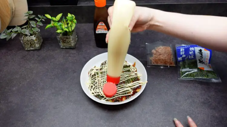 top it further with mayonnaise