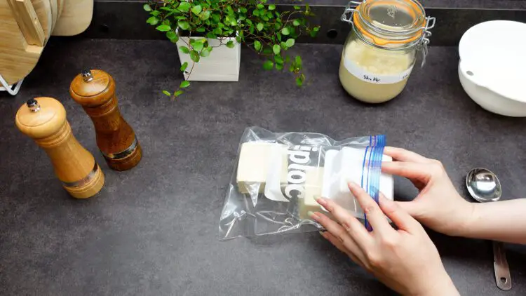 Transfer the tofu into a sealable plastic bag