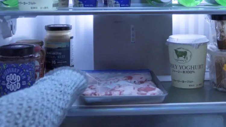 Let the meat rest in the fridge for at least an hour