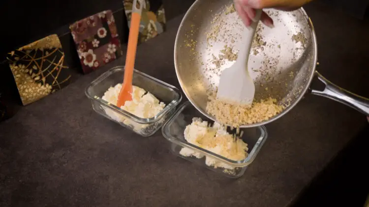 Add the cooked cauliflower florets to the kefir cheese