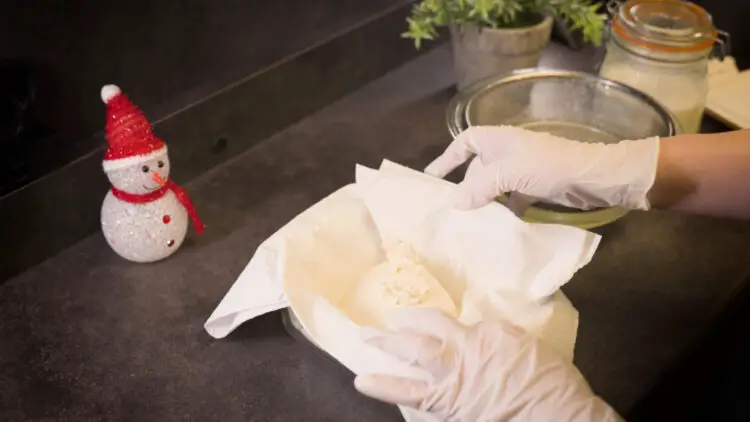 Wrap the kefir cheese in a paper towel