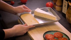 showing Emmentaler and Brie