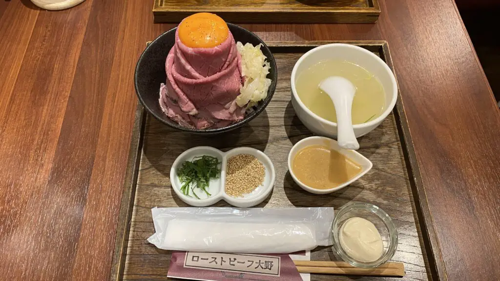XL Roast Beef Bowl Set Meal with regular U.S. beef including oxtail soup (top right)