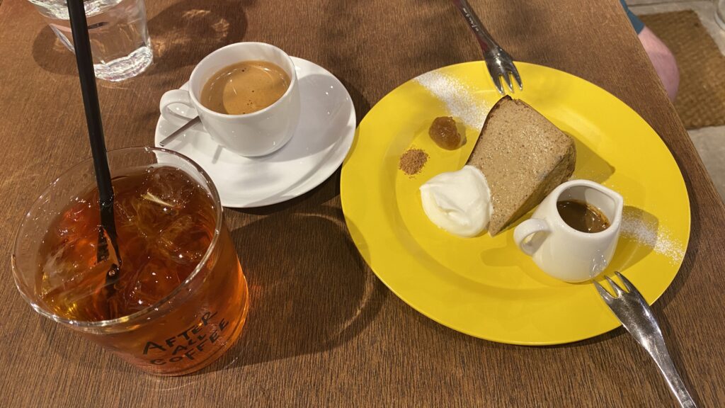 Espresso double Chai rooibos tea and Caramel cheesecake